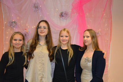 2024-12-19 191246-DSC 4157