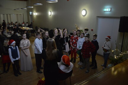 2024-12-19 201800-DSC 4204