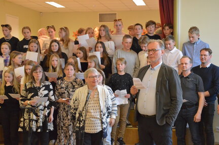 2025-05-13 184952-DSC 5487